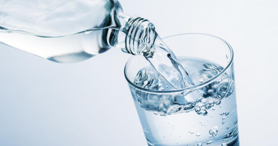 É Seguro Beber Água Mineral de Garrafa ou de Galão?