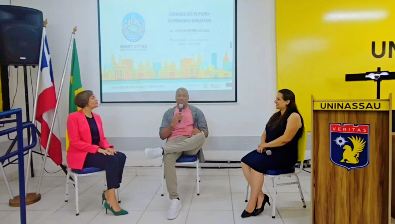 "Outubro Rosa: A Importância da Atividade Física no Combate e Tratamento do Câncer de Mama"