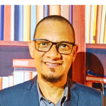 • Motivacional: "A Vida me Apresentou Desafios, eu os Enfrentei e Venci", uma história de superação que conecta e inspira.