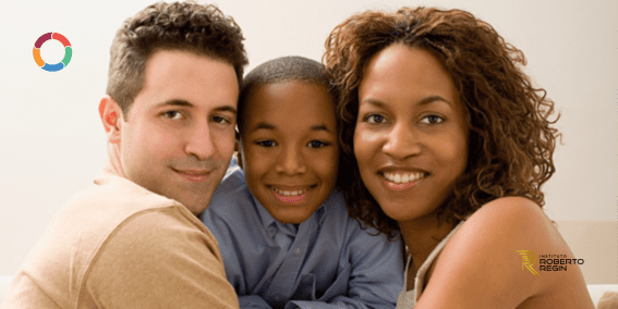 Família: "A Educação Começa em Casa", explorando o papel essencial da base familiar.