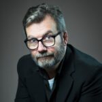 “Seu Cliente Está Online: Como Negócios Físicos Podem Sobreviver e Crescer com o Digital”