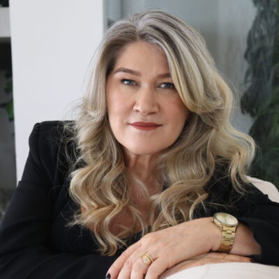 Rosana Szeremeta - Psicóloga Clínica e Organizacional