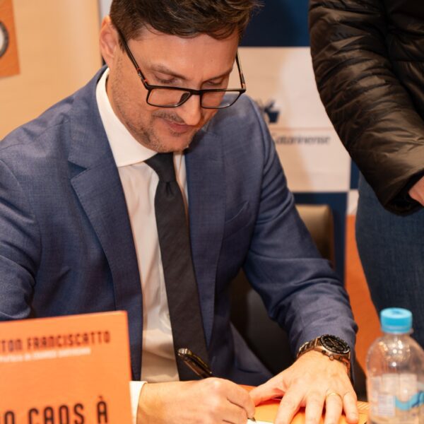 DO CAOS À CONSCIÊNCIA