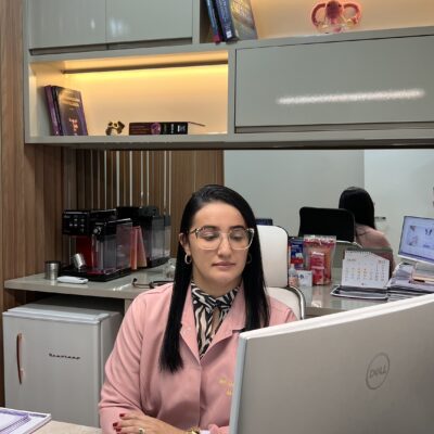 Dra Gleriene Ribeiro Médica Raiz