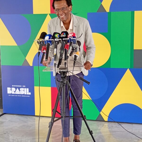 Da Leitura ao Ministério da Educação: Educação que Transforma Destinos