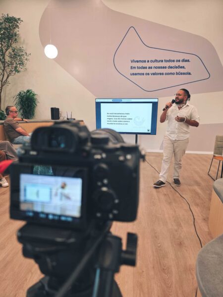 Palestra Inteligência Emocional Na Era Da Aceleração | Banco De ...
