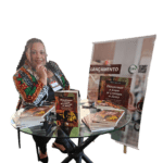 Decolonizando saberes através de valores afro-diásporicos: "alargando o chão da escola"