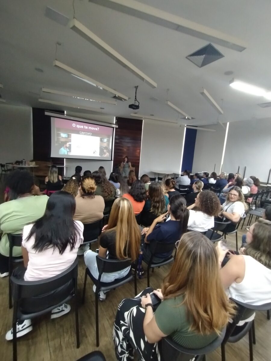 Construindo Confiança e Colaboração: Rompendo Barreiras Invisíveis