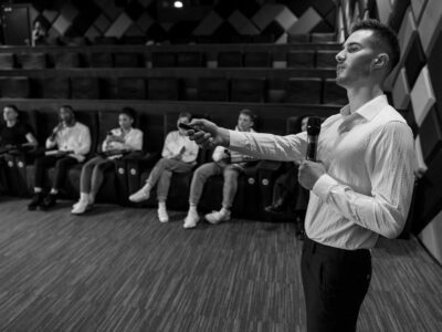 Técnicas Avançadas de Oratória para Palestrantes Profissionais