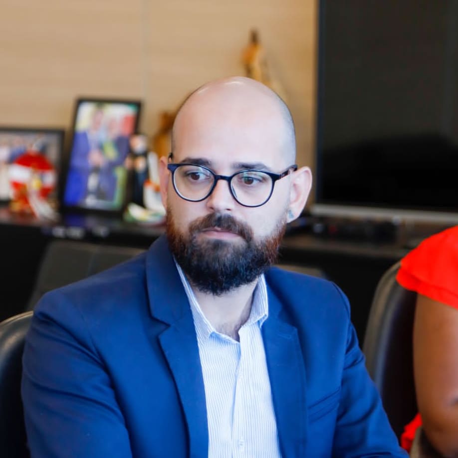 HISTÓRIAS QUE TRANSFORMAM: INSPIRAR PARA SEGUIR NA ESCOLA REAL