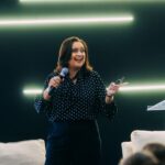 “De Dentro para Fora: A Nova Competência Essencial para Profissionais que Precisam se Reinventar”