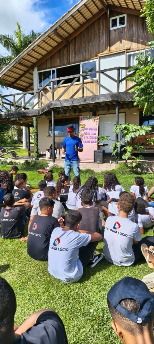 Arte que aproxima, educa e transforma experiências.