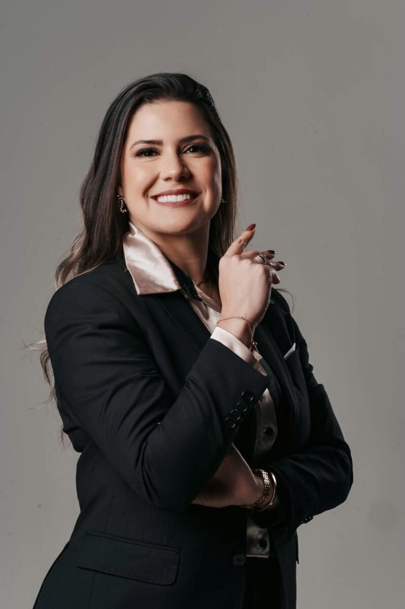 Palestrante ELISÂNGELA GOMES | Palestras E Serviços No Banco De ...