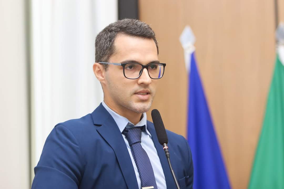 Palestras na área de Direito Público, Constitucional, Administrativo, Tributário.