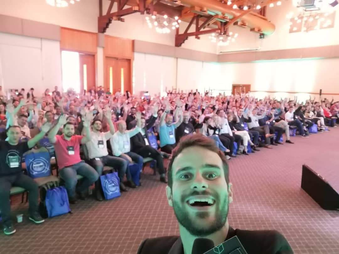 Atton Mestre De Cerimônias e Apresentador Bilíngue!