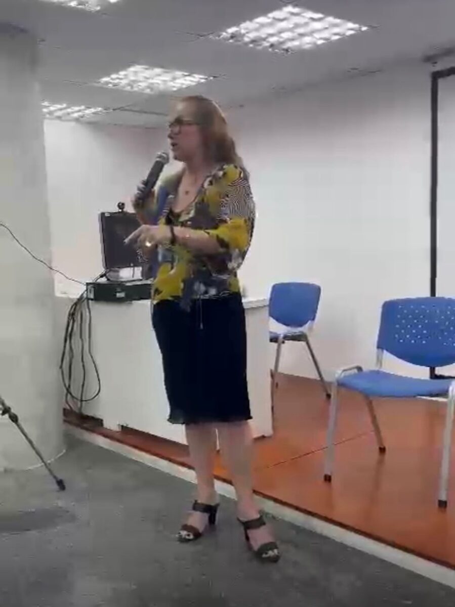 TRANSFORMANDO DOR EM AÇÃO; AUTOESTIMA; SAÚDE MENTAL