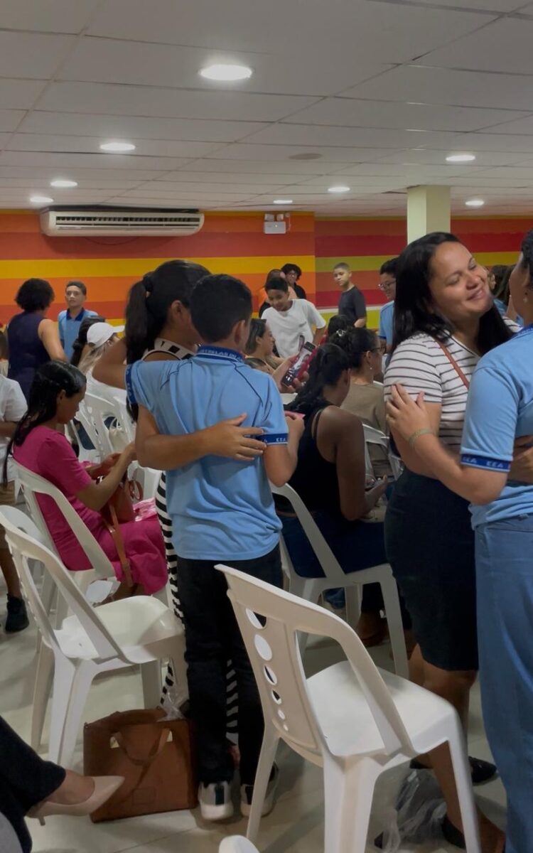 Acreditar na educação é a solução.