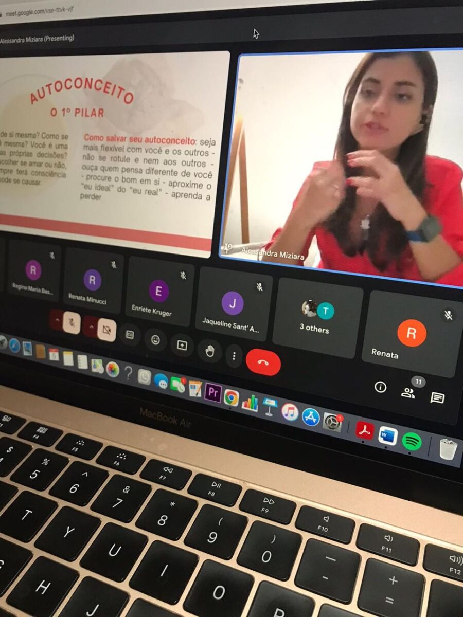 Autocompaixão, mindfulness, saúde emocional, liderança e comunicação não violenta.