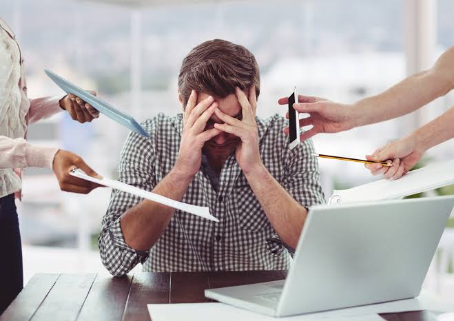 INTELIGÊNCIA EMOCIONAL NO TRABALHO